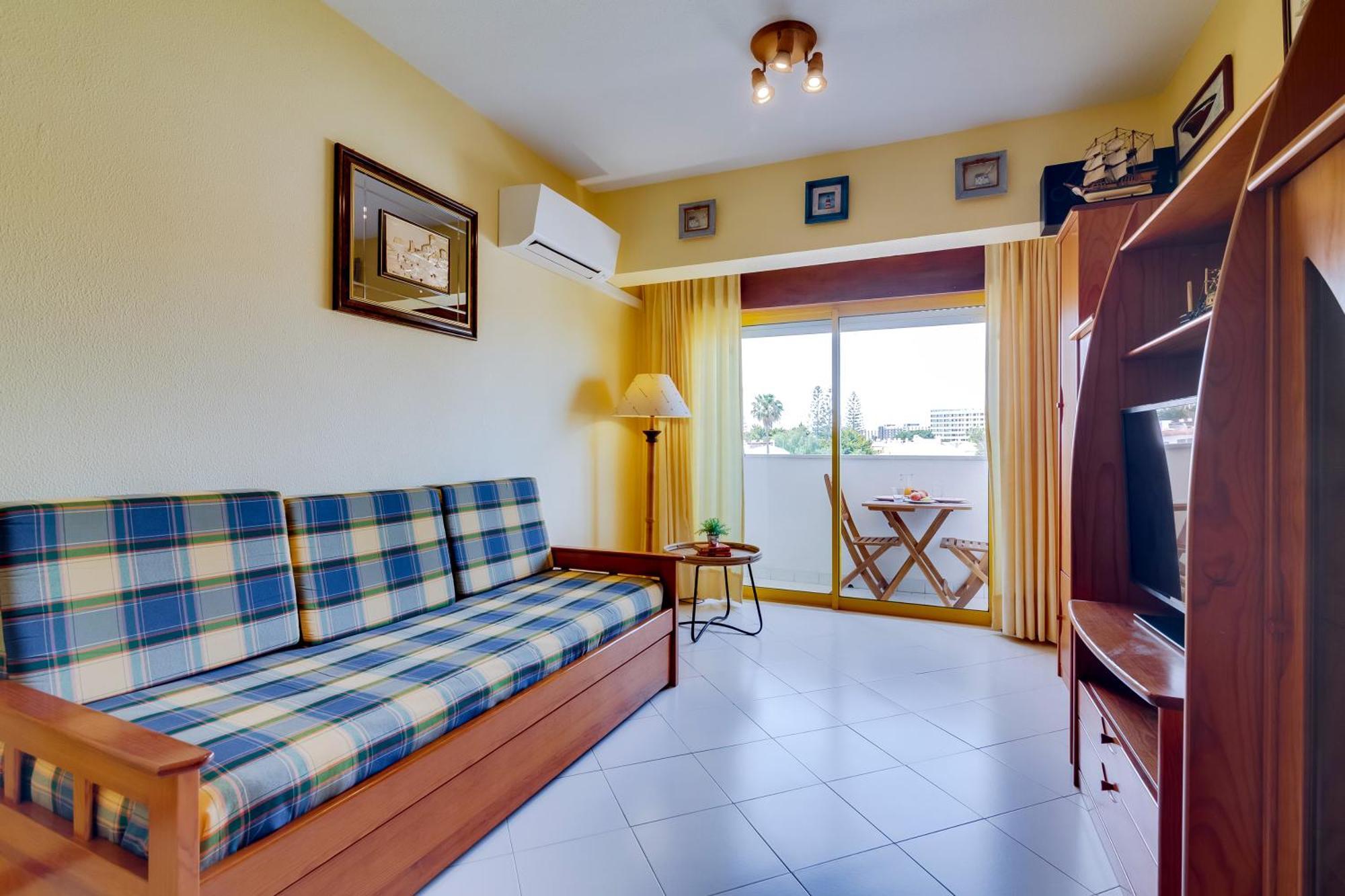 House Feliz Apartment Quarteira Exterior photo
