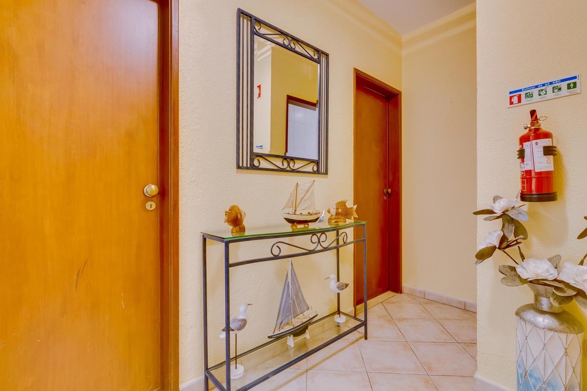 House Feliz Apartment Quarteira Exterior photo